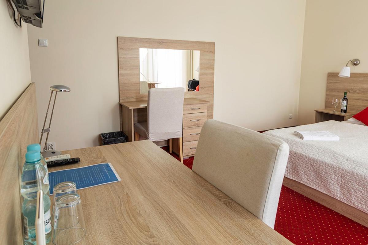 Vector-Property Hotel